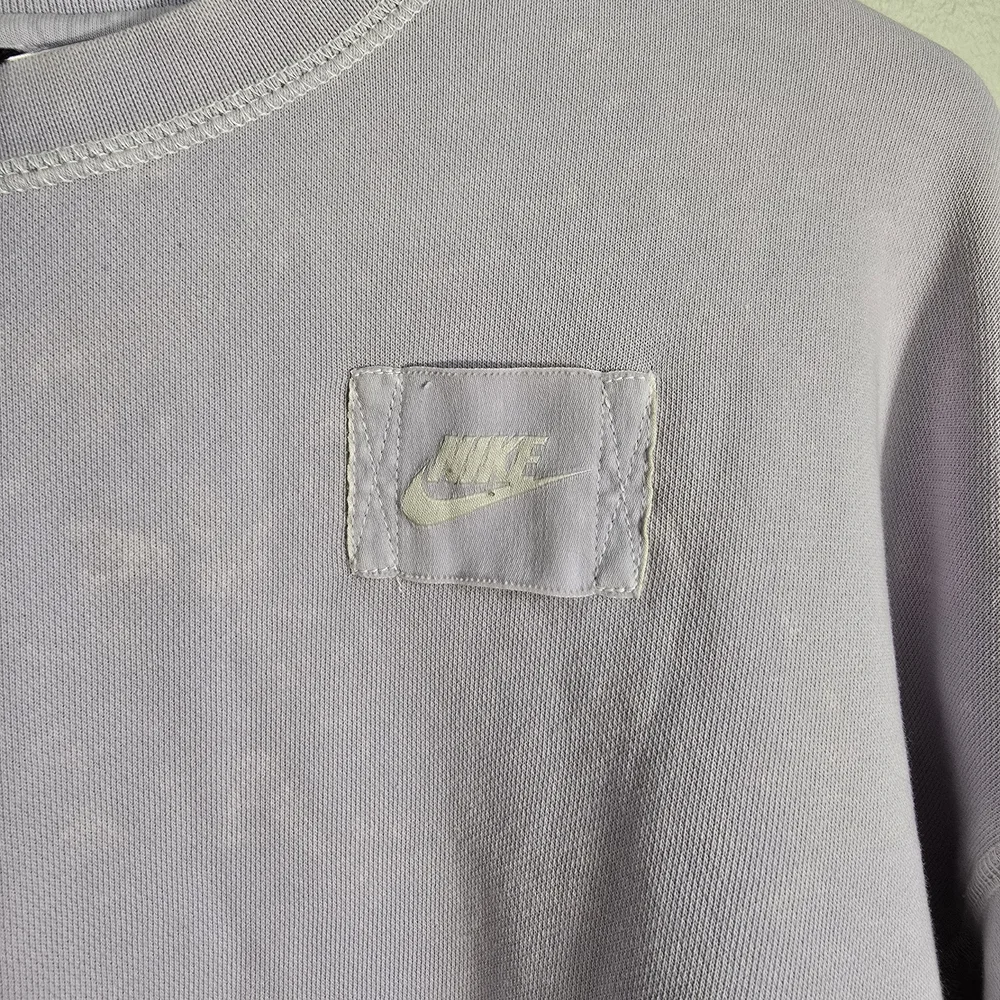 Nike Men's Light Purple Crewneck Sweater - Picture 4 of 4
